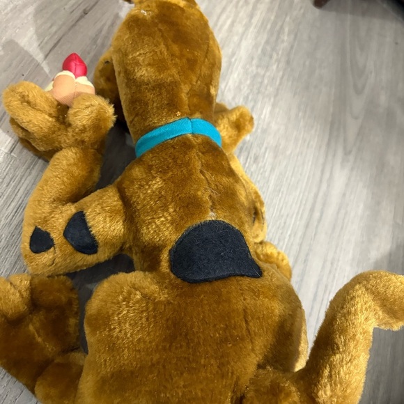 Vtg 90s Cartoon Network Scooby Doo Plush with Hot Dog Play By Play Toys 11” - Picture 6 of 10